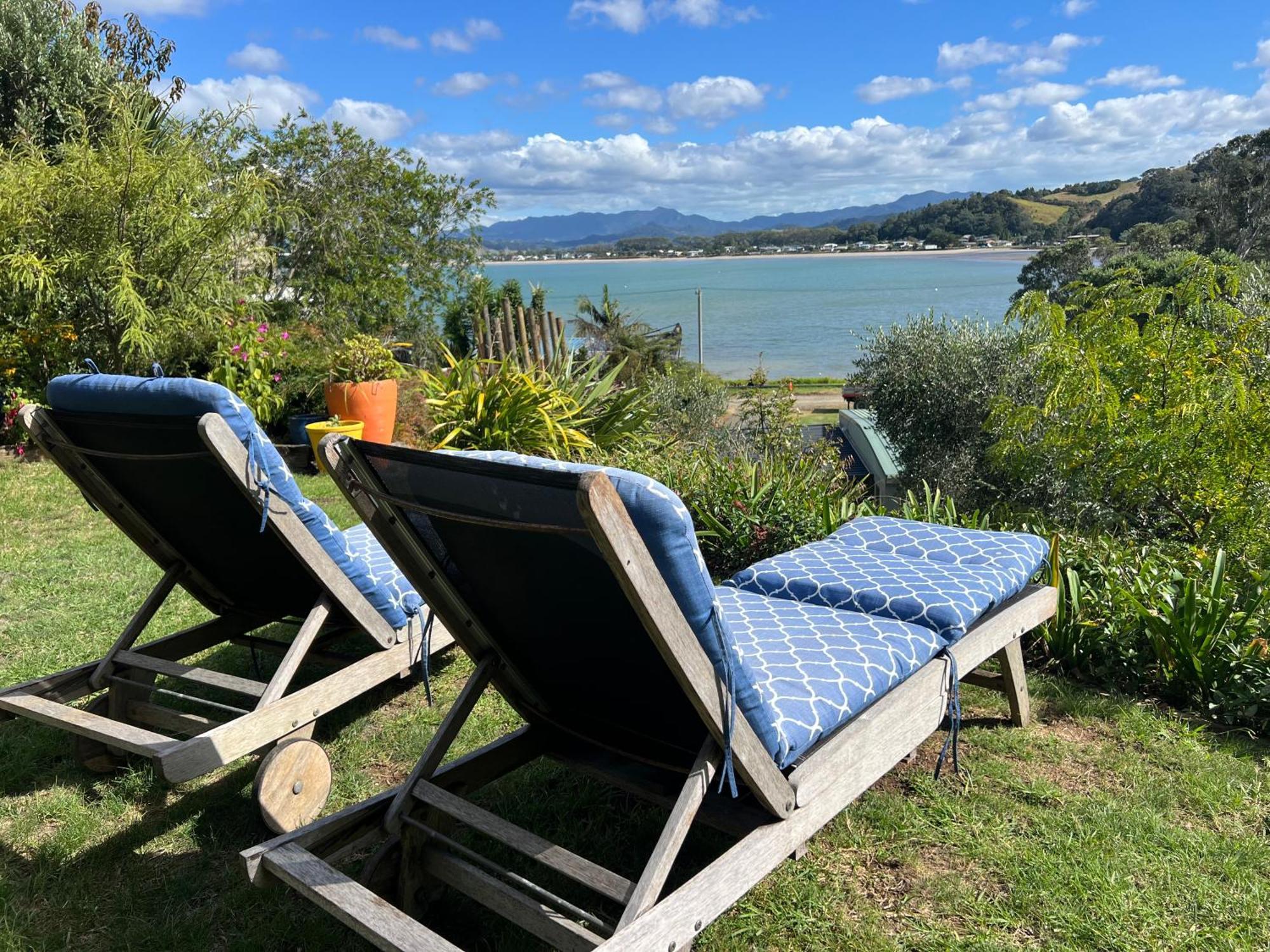 Brophys Beach Studio Whitianga Bagian luar foto